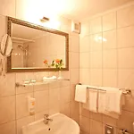 Safestay Kurfurstendamm Hotel 3*