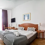 Safestay Kurfurstendamm Hotel 3*