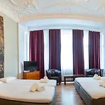 فندق Safestay Kurfurstendamm 3*