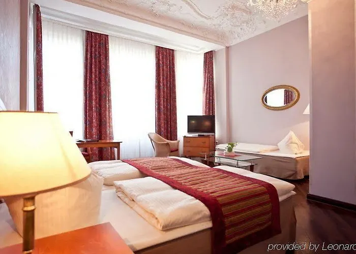 Отель Safestay Kurfurstendamm 3*